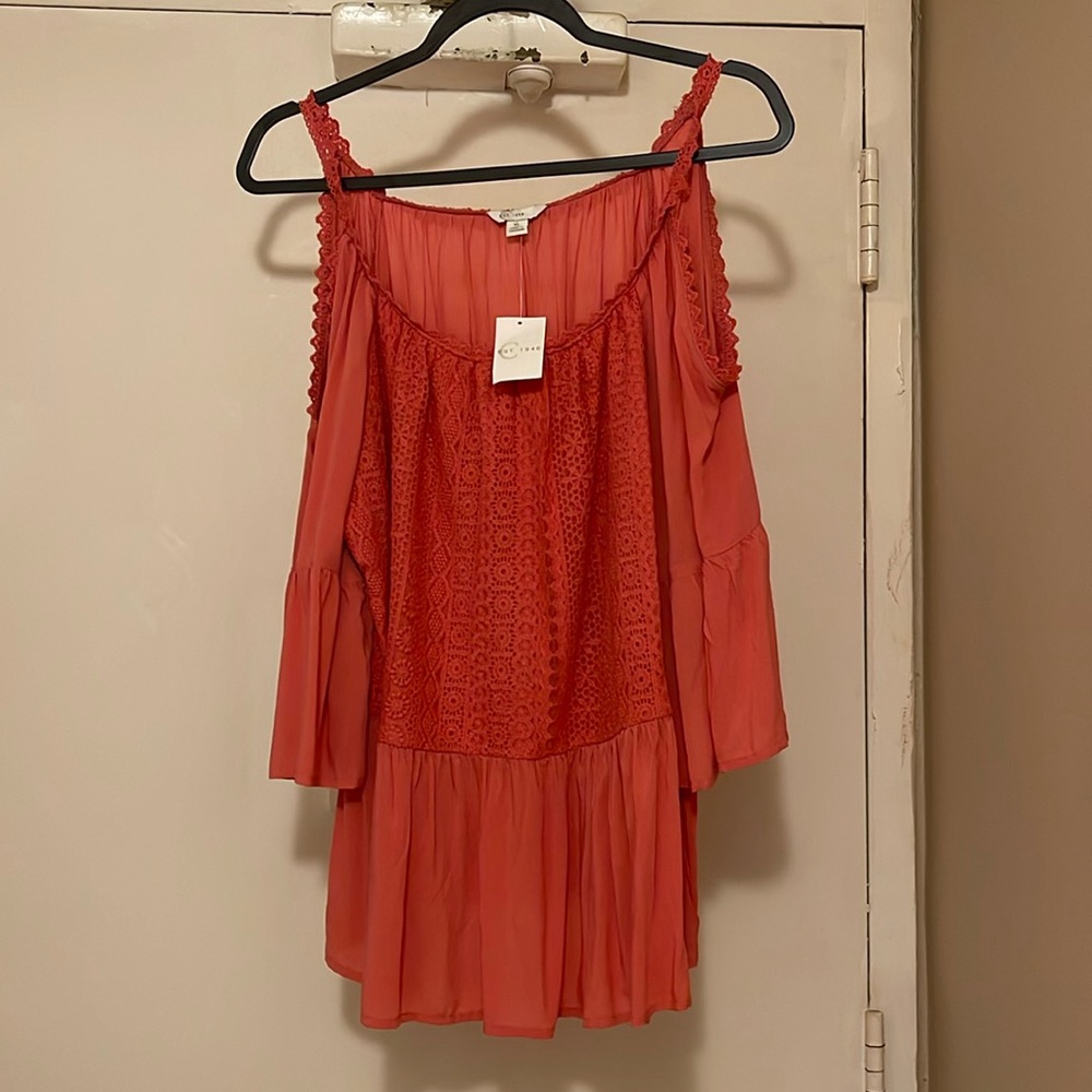 Est. 1946 New Coral Cold shoulder Bell sleeve Blouse Crochet detail Peplum XL